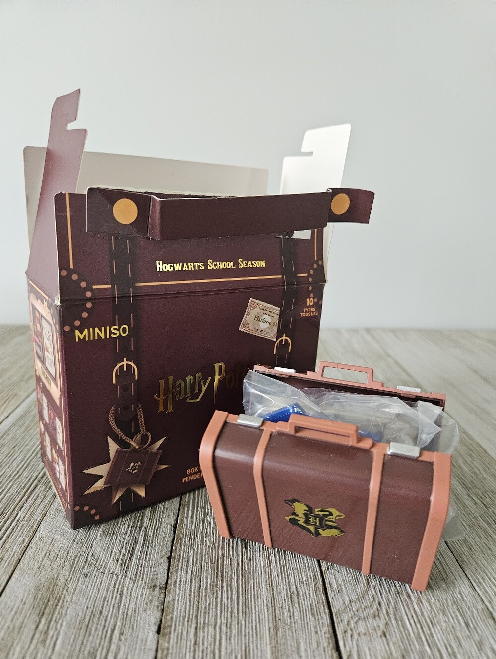 Miniso Hogwarts School Season Harry Potter Open Mystery Box with Trunk and Misce